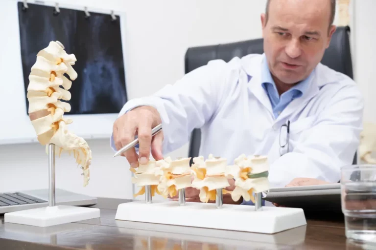 orthopedic doctor in indore, best orthopedic doctor in indore