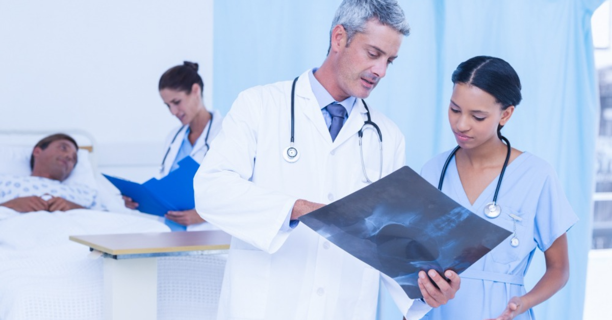 Knee Pain Slowing You Down? Why Residents Are Rethinking Care 