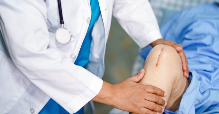 knee pain treatment at the best orthopedic hospital in indore